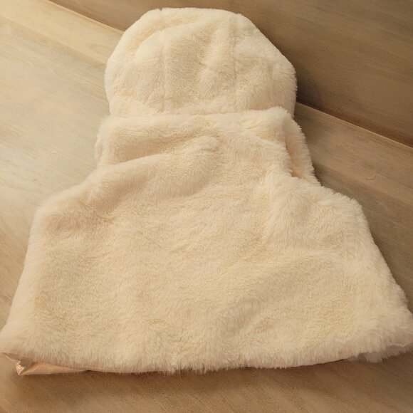 Pl Baby Collection Snap Enclosure Hooded Faux Fur Vest Size 3m Cream NEW - Picture 5 of 11